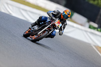 enduro-digital-images;event-digital-images;eventdigitalimages;mallory-park;mallory-park-photographs;mallory-park-trackday;mallory-park-trackday-photographs;no-limits-trackdays;peter-wileman-photography;racing-digital-images;trackday-digital-images;trackday-photos